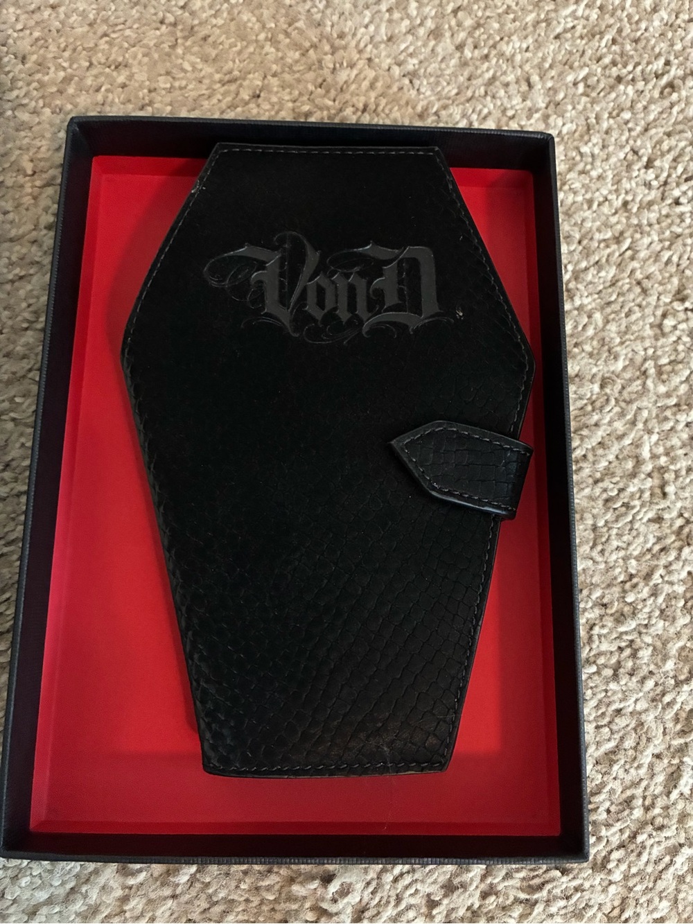 Kat Von D Coffin Wallet Faux Black Embossed Viper New in Box